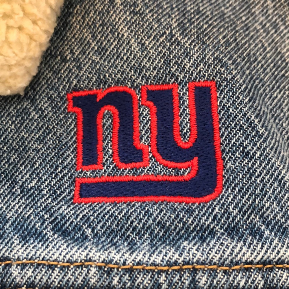 Levi’s NYG Sherpa Lined Denim Trucker Jacket - Picture 4 of 6